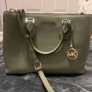 Michael Kors Camille large pebble grain satchel